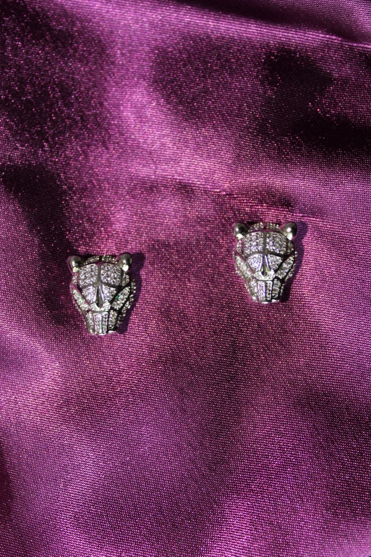 Tiger Head Earrings with Green Stone Eyes – Unisex