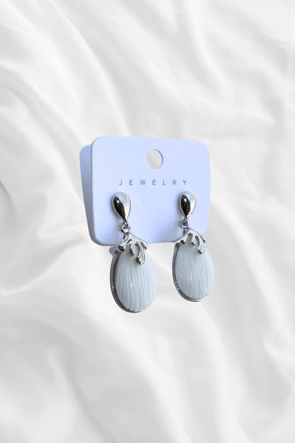 Milk White Drop Earrings – Elegant Daily Jewelry
