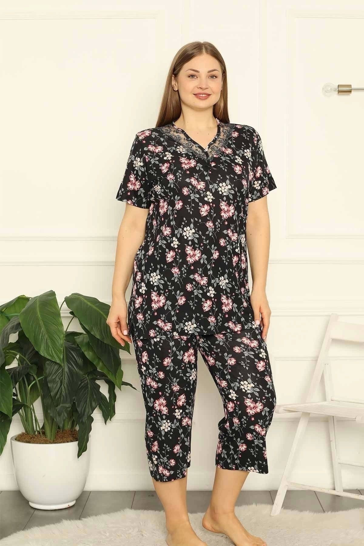 Plus Size Viscose Short Sleeve Capri Pajama Set