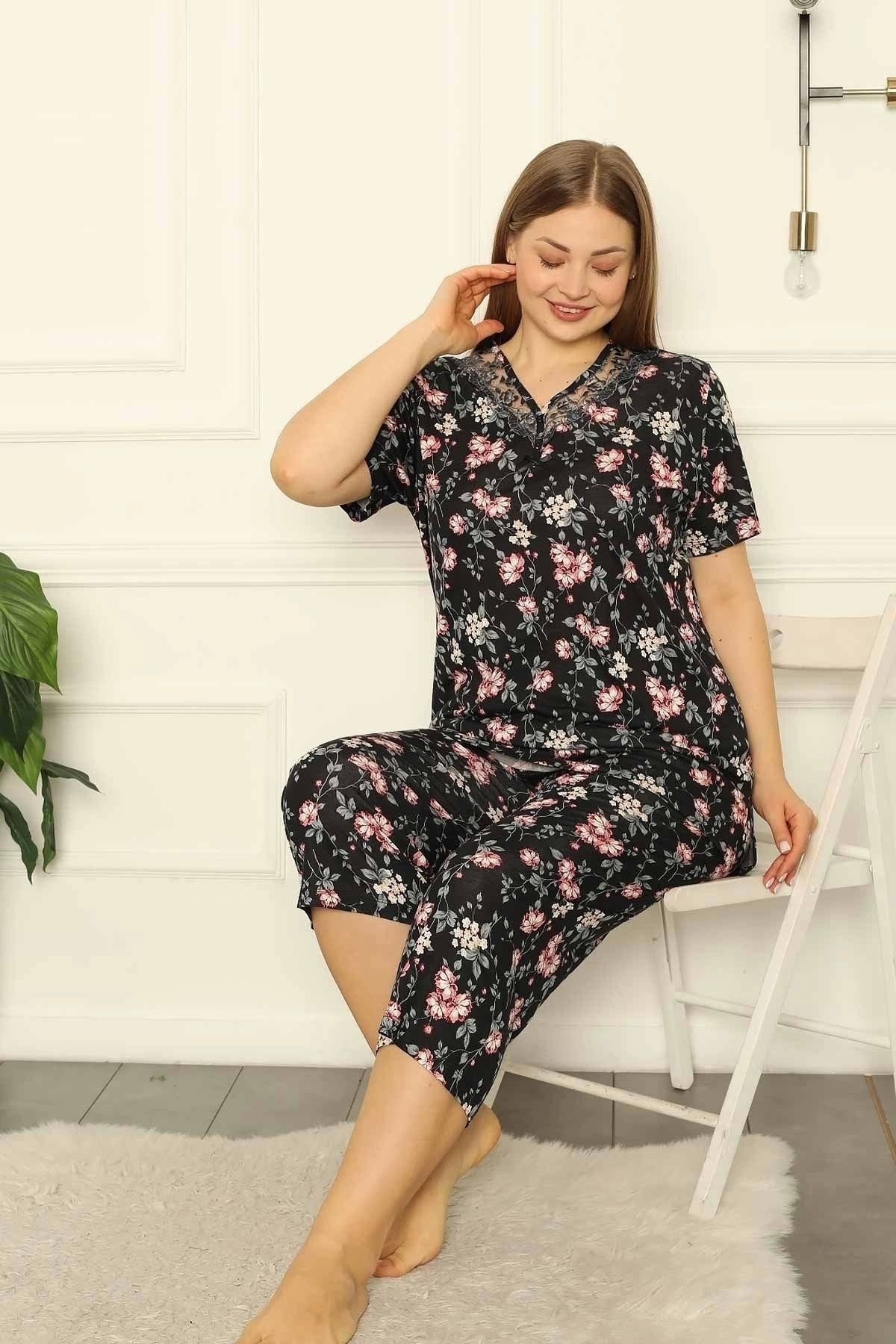Plus Size Viscose Short Sleeve Capri Pajama Set
