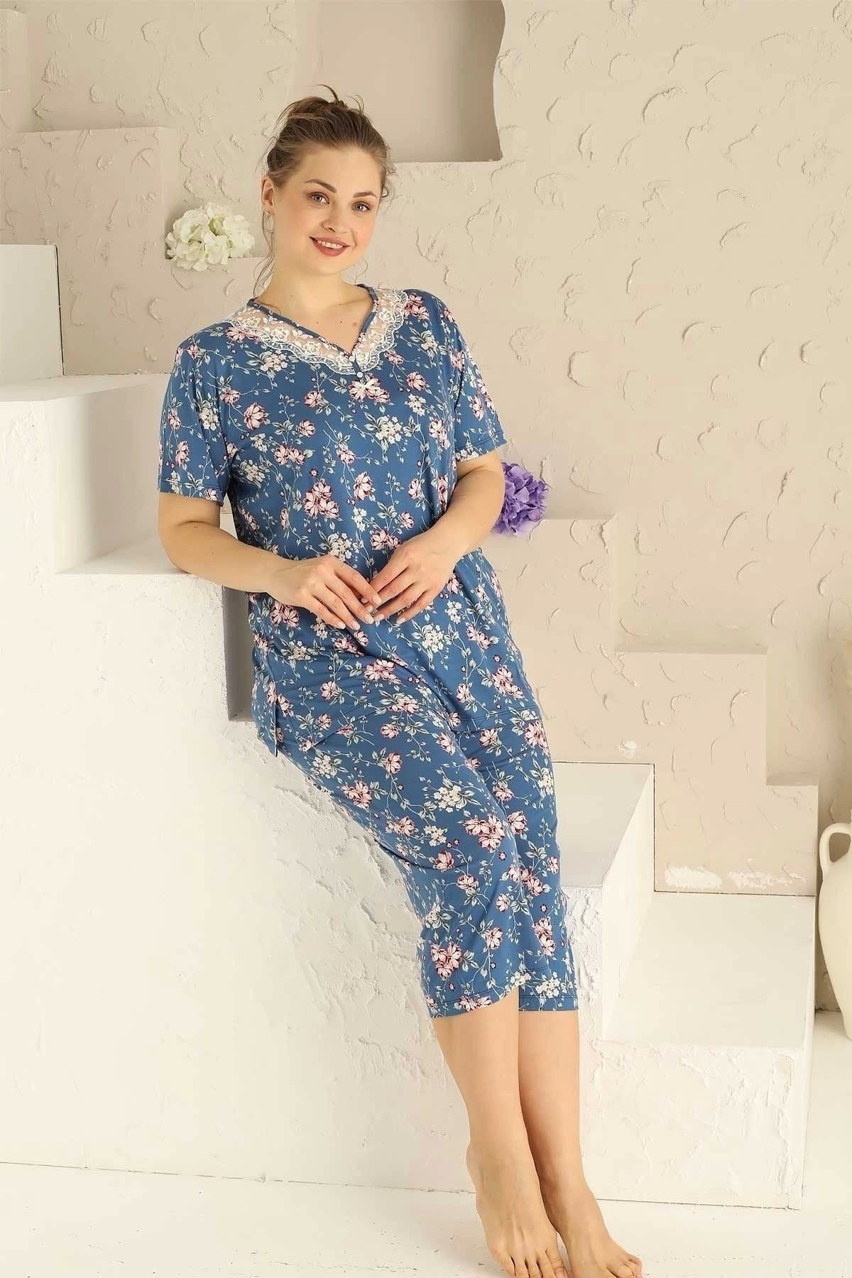 Plus Size Viscose Short Sleeve Capri Pajama Set