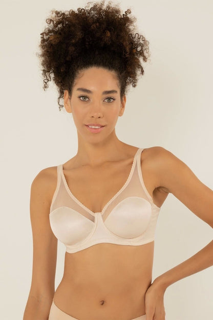C Cup Underwired Lace Minimizer Bra